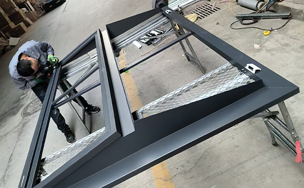 海南藏族排烟窗