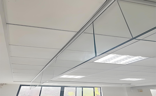 海南藏族玻璃挡烟垂壁