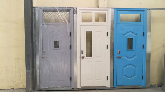 海南藏族学校教室门 海南藏族学校教室门