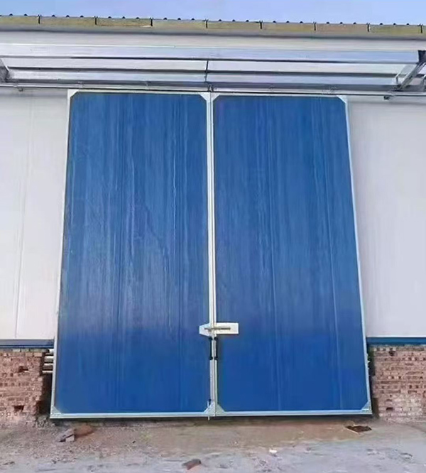 海南藏族工业门在大型仓储物流通道中的应用实例