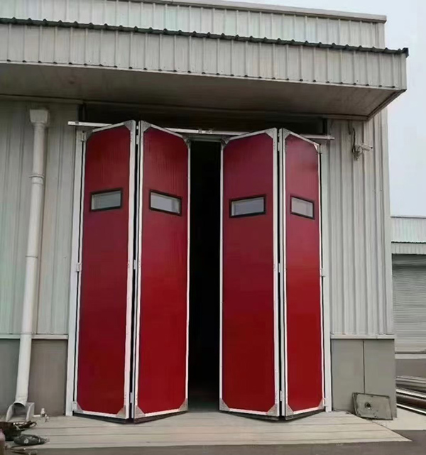 海南藏族工业折叠门在大型装配车间出入口的应用实例