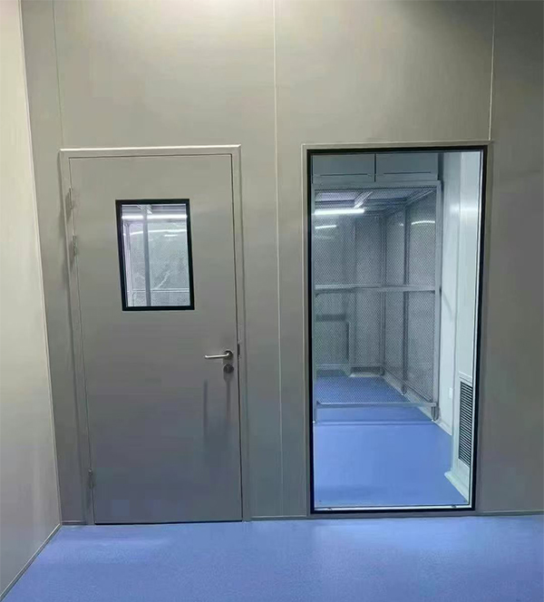 学校教学楼完成海南藏族防火门标准化安装